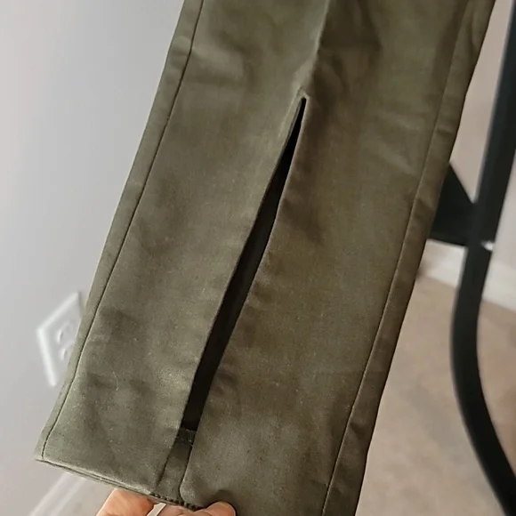 Front slit pants - Picture 10 of 14